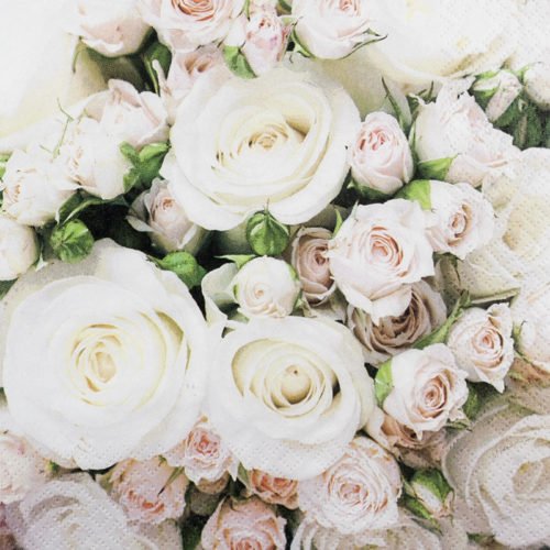 Servíettur með ljósum rósum