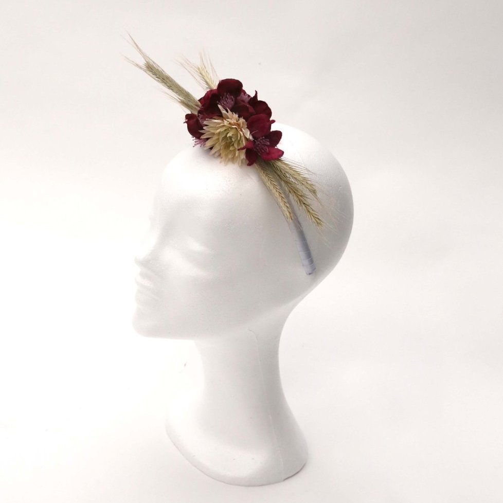 Hárspöng 8 með stráum