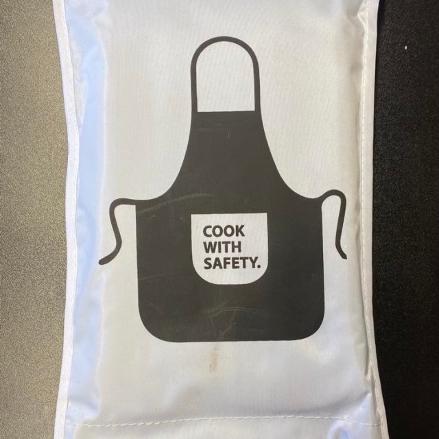 Eldvarnarteppi svunta - hvítt/svart