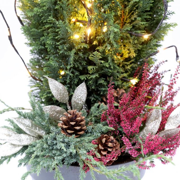 Útiskreyting með greinaljósi