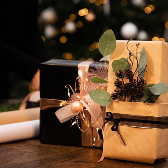 Gjafapappír frá Det gamle apotek - svartur