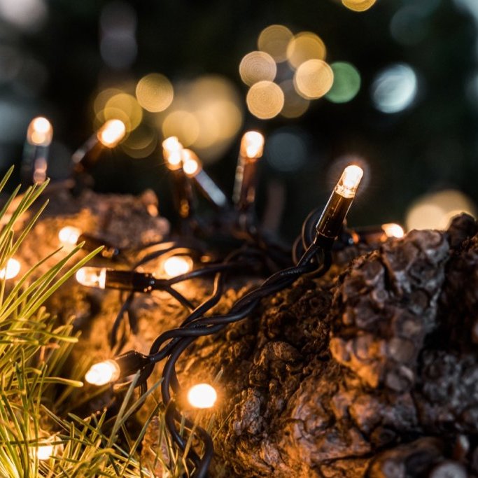 Tech-line 90 ljósa, svört snúra - hlý ljós