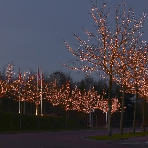 Tech-line 90 ljósa, svört snúra - hlý ljós