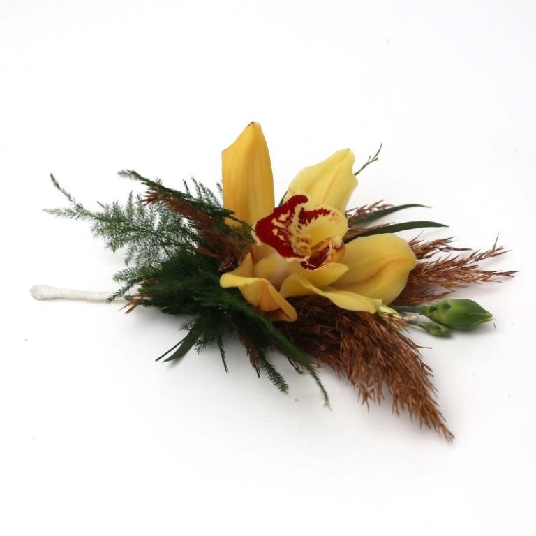 Hárstöng 12 með orkideu