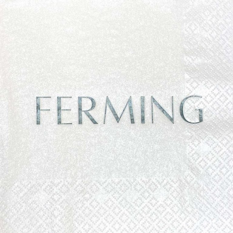 Hvítar servíettur hástafir - grænt letur