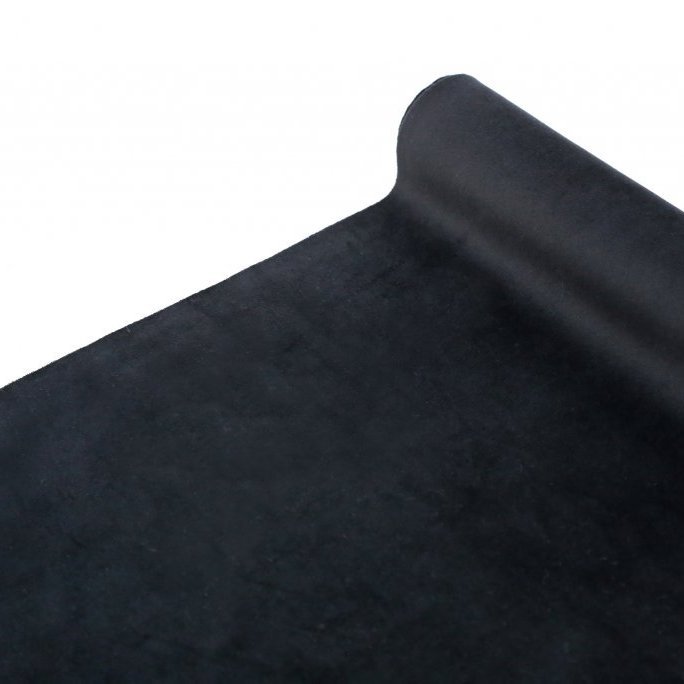 Svartur flauels renningur