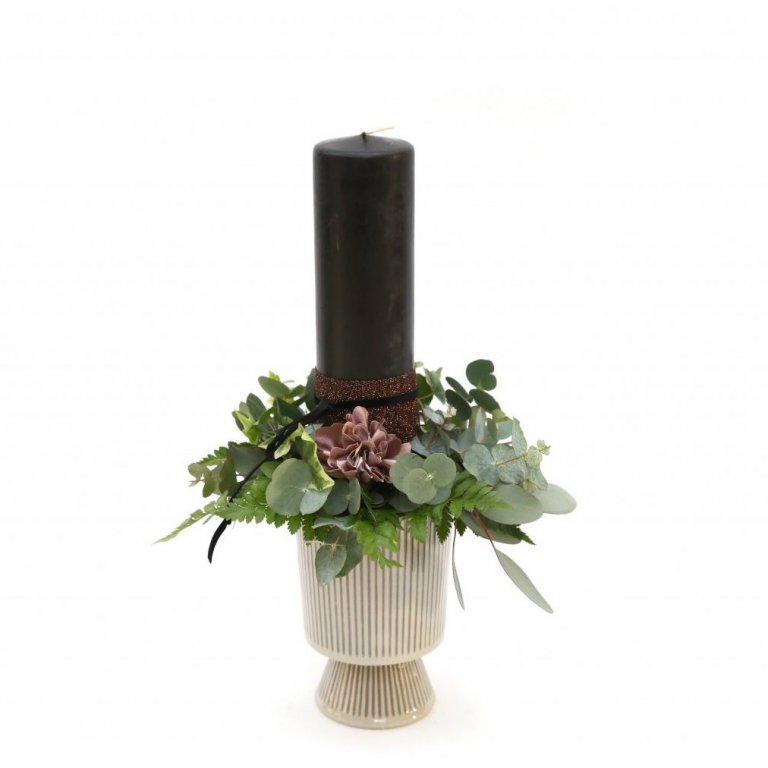 Fermingarskreyting í ljósum potti